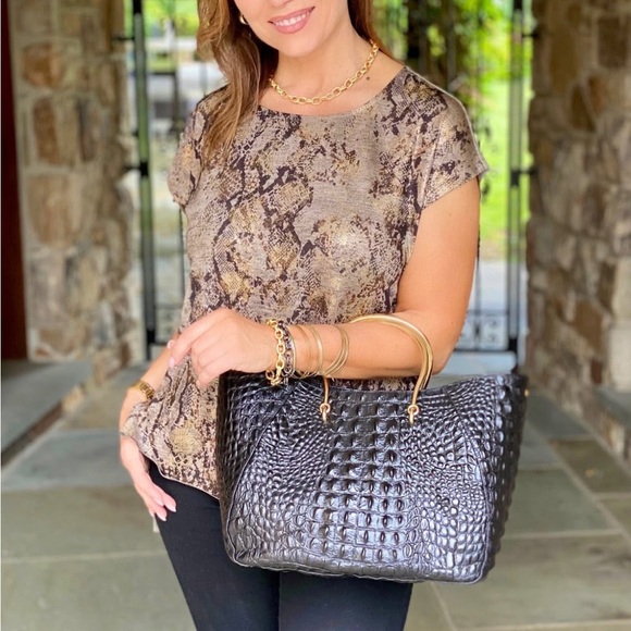 Lisa Robertson Handbags - Lisa Robertson Limited Croc Embossed Leather handbag Crossbody Tote Old Money